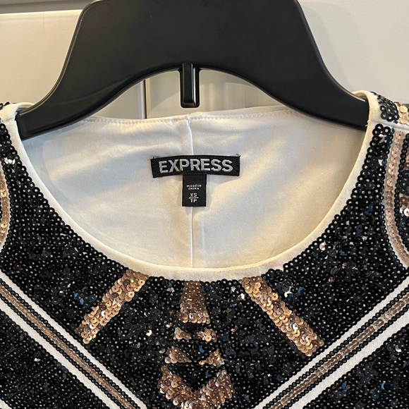 Worn 1x Express Cap-sleeve Black, Gold Geometric sequined fitted Mini Dress - Picture 8 of 9